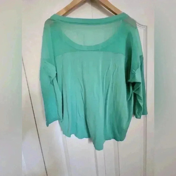 Charlotte Russe Women's Mint Green Mesh Top - Picture 3 of 3